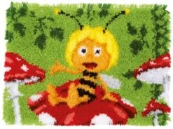Vervaco PN-0155179 Knüpfteppich Maja Auf Dem Fliegenpilz